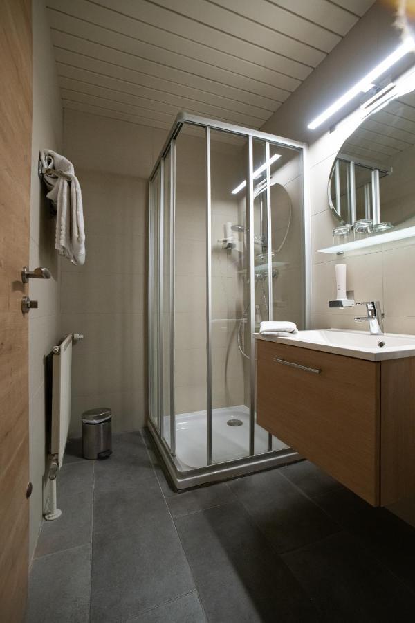 Das Reinisch Just Rooms Schwechat Exteriör bild