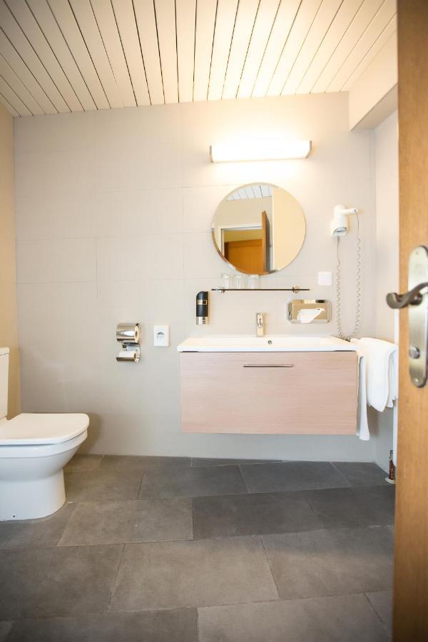 Das Reinisch Just Rooms Schwechat Exteriör bild