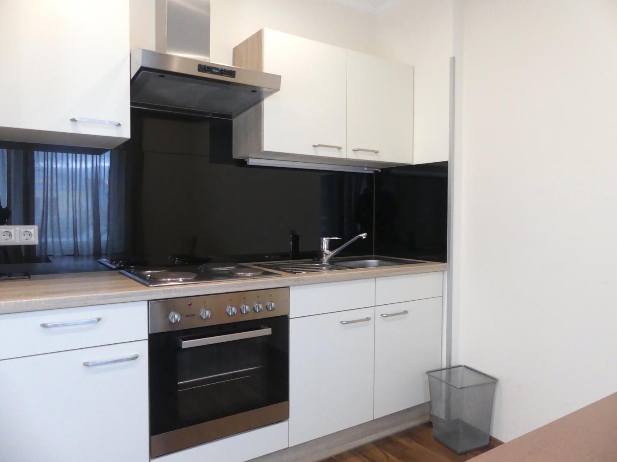 Das Reinisch Just Rooms Schwechat Exteriör bild